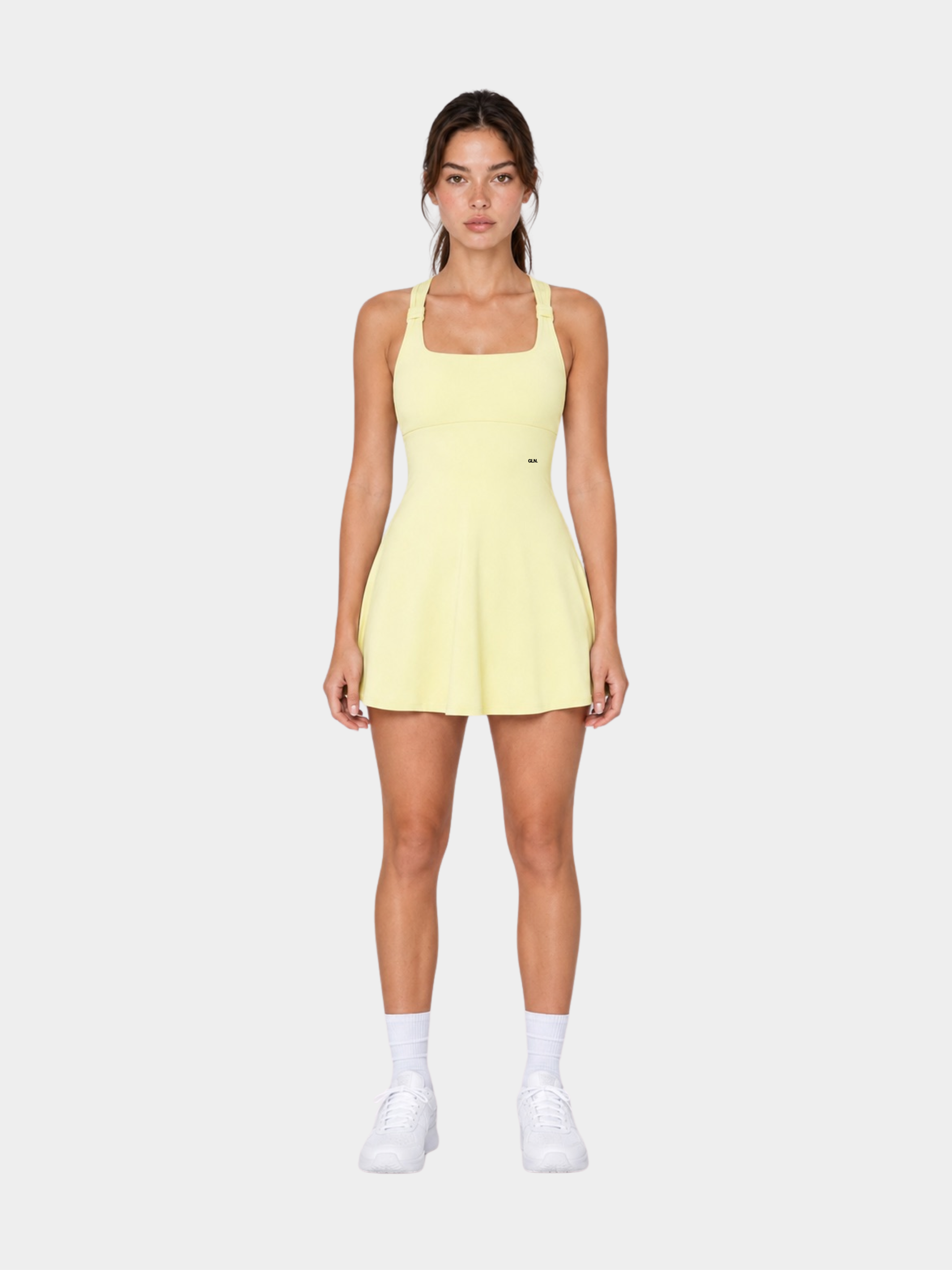 Robe Marceau Butter Yellow – vue de face portée